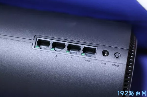 AC1900路由器怎么恢复出厂设置？(如何恢复AC1900路由器的出厂设置？）